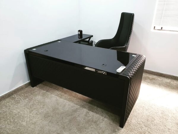 1.6 Metres Exclusive Office Reception Table