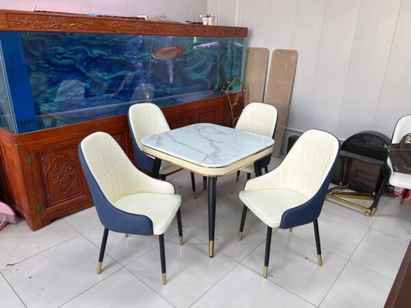 Classic 4 Seaters Marble Dining Set