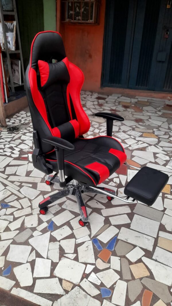 Multifunctional Gaming Office Chair With Footrest