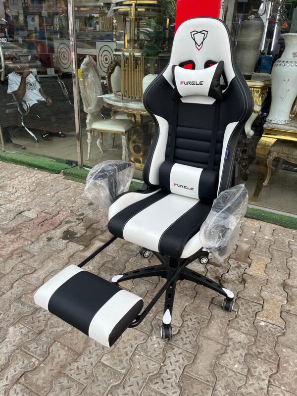 Multifunctional Gaming Office Chair With Footrest